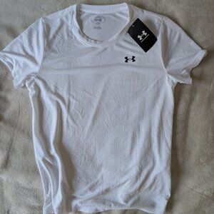 3/$30 BNWT Under Armour loose fit white tee